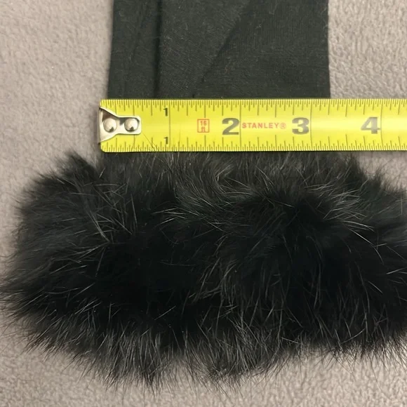 Women’s Black Fur Trimmed Gloves - Picture 5 of 6